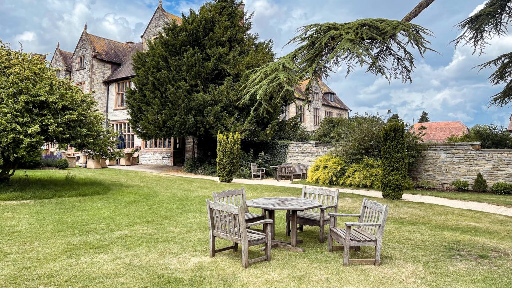 billesley-manor-country-house-hotel-spa-cotswolds-weddings (12)