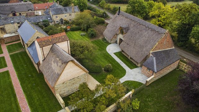 blackwell-grange-wedding-venue-shipston-on-stour-cotswolds-weddings (14)