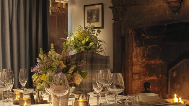 wedding-the-lygon-arms-broadway-getting-married-cotswolds-weddings (6)