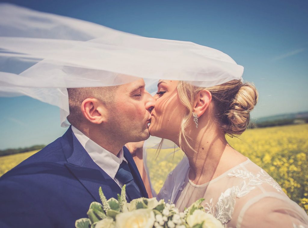 ajie-jones-wedding-photography-cotswolds-weddings (10)