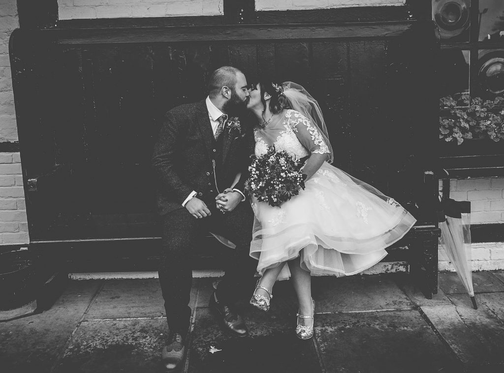 ajie-jones-wedding-photography-cotswolds-weddings (8)