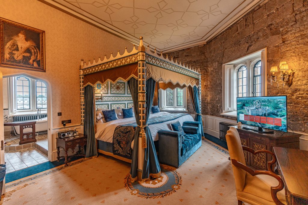 thornbury-castle-wedding-venue-cotswolds-weddings (19)