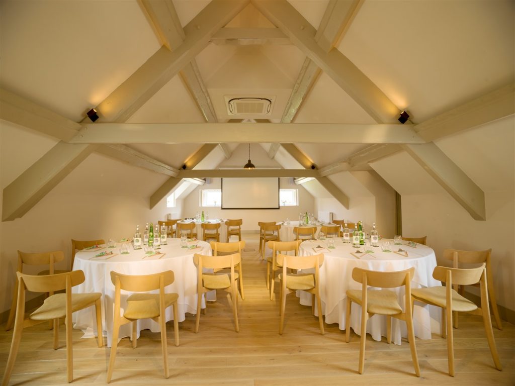 get-married at-minster-mill-cotswolds-weddings (5)