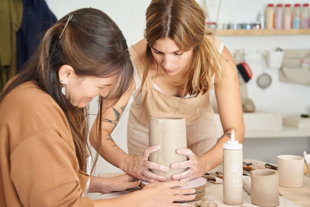 honeybourne-pottery-hen-party-cotswolds-weddings (3)
