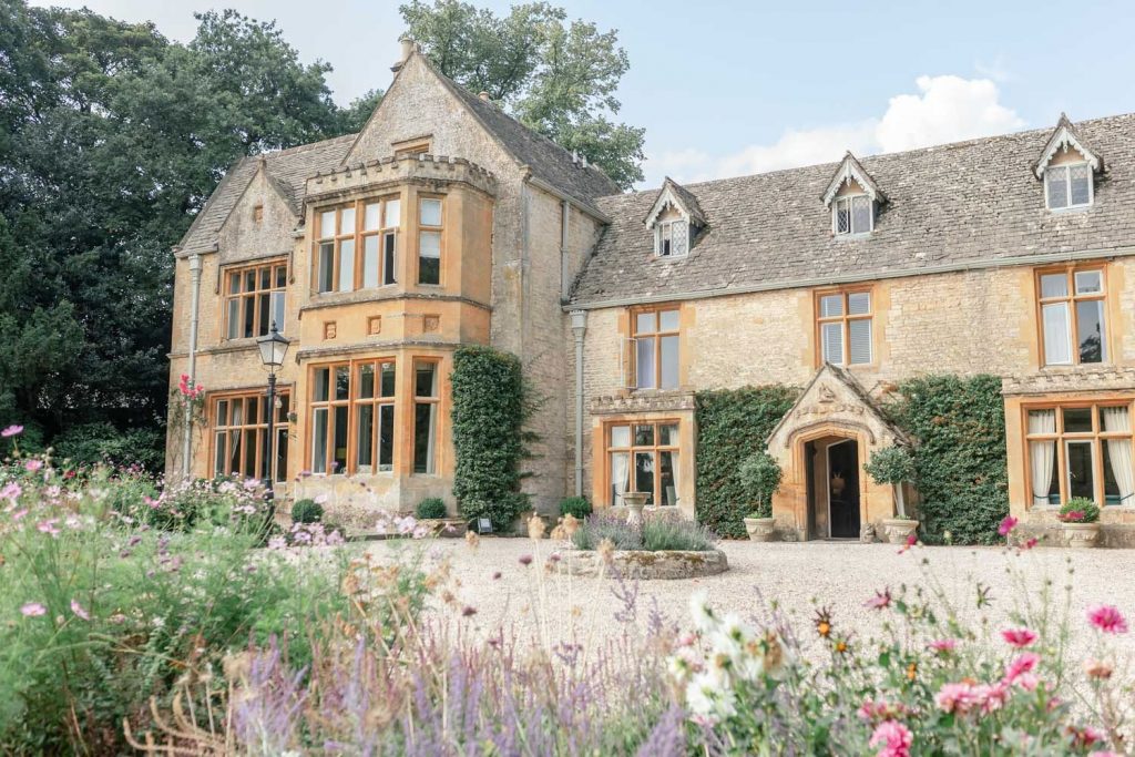 katie-lou-wedding-planner-cotswolds-weddings (6)