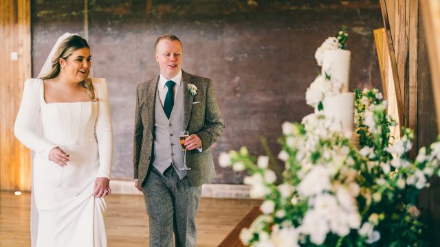 cake-daydreams-wedding-cakes-claire-davey-cheltenham-cotswolds-huddle-2