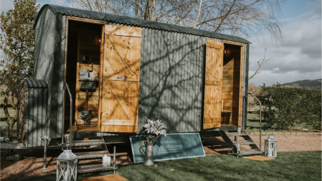 nomadic-washrooms-luxury-toilet-hire-cotswolds-weddings (3)