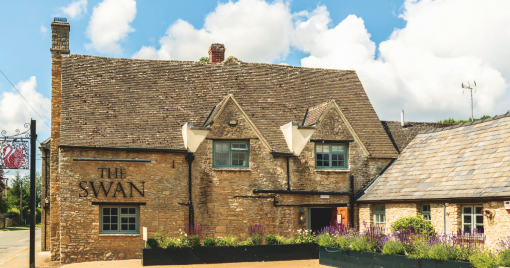 the-swan-inn-ascott-under-wychwood-cotswolds-weddings (1)