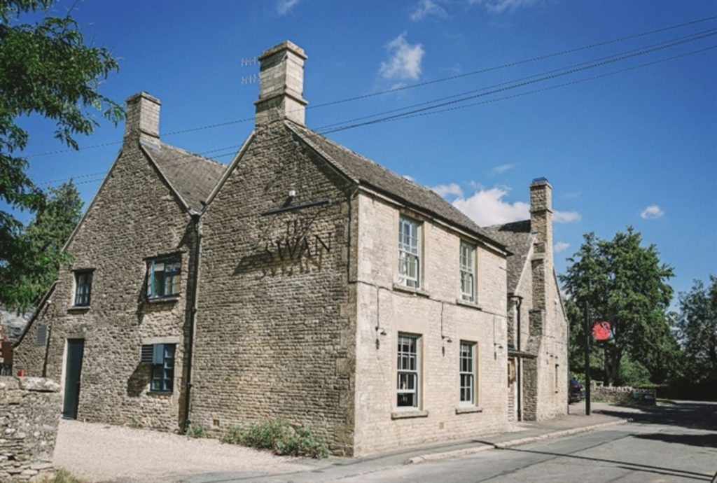 the-swan-inn-ascott-under-wychwood-cotswolds-weddings (1)
