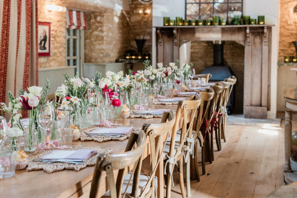 the-swan-inn-ascott-under-wychwood-cotswolds-weddings (10)