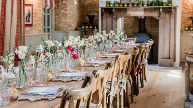 the-swan-inn-ascott-under-wychwood-cotswolds-weddings (10)