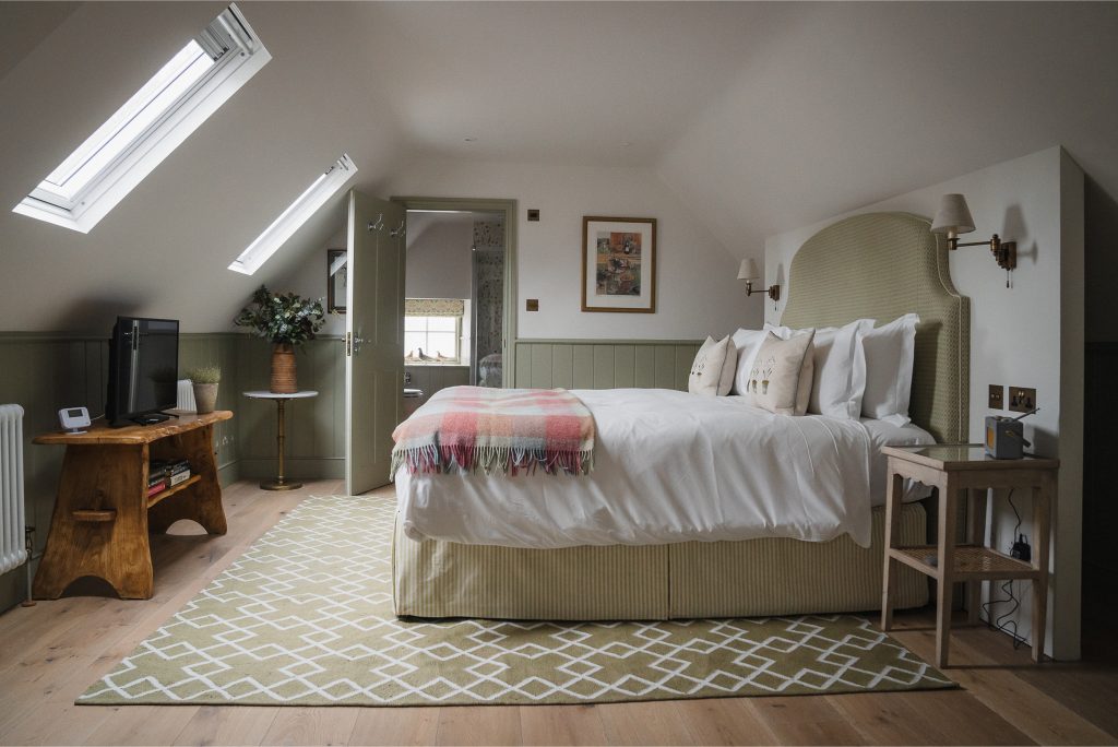 the-swan-inn-ascott-under-wychwood-cotswolds-weddings (12)