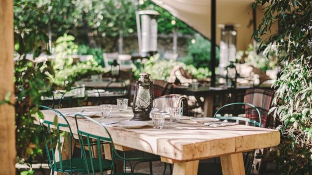 the-swan-inn-ascott-under-wychwood-cotswolds-weddings (14)