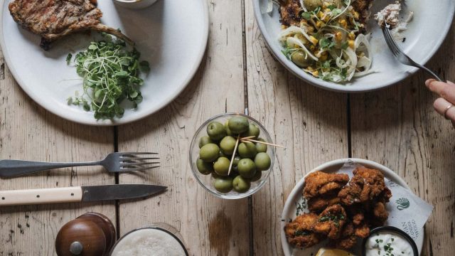 the-swan-inn-ascott-under-wychwood-cotswolds-weddings (2)