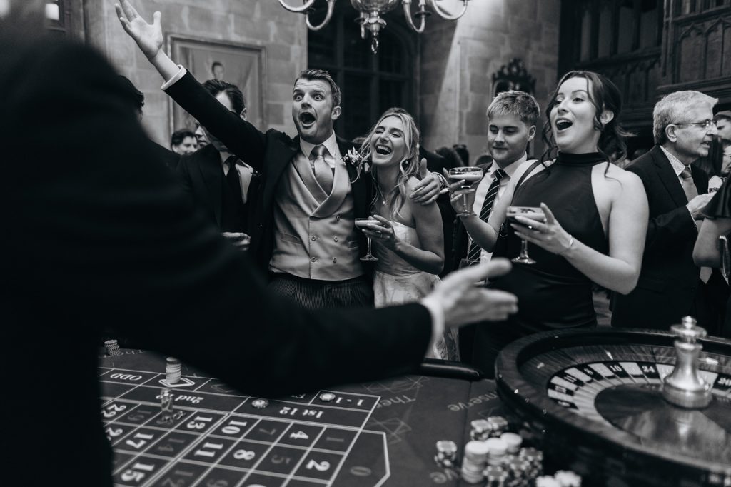 cocktails-by-andrej-cotswolds-weddings (8)