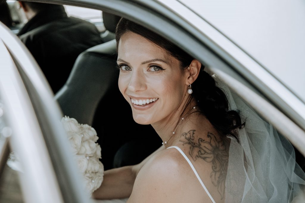 karolina-poznanska-make-up-artist-cotswolds-weddings (4)