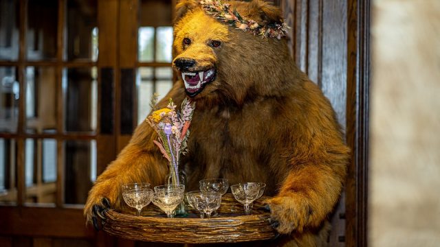 the-bear-of-rodborough-cotswolds-weddings (8)