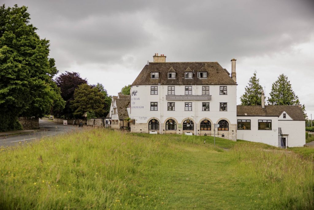 the-bear-of-rodborough-cotswolds-weddings (9)