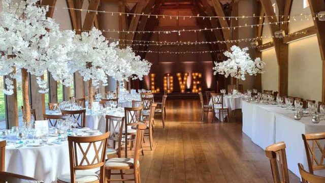 the-wedding-house-cotswolds-huddle (11)