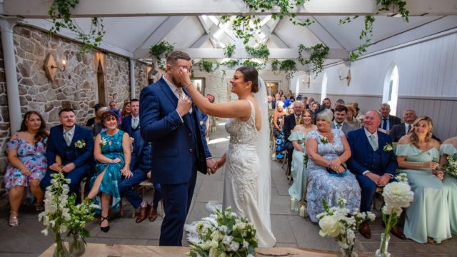 true-love-optics-wedding-photographer-cotswolds-weddings (6)