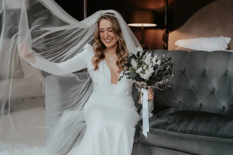 hairstyle-and-makeup-nadezhda-hardiman-cotswolds-weddings (5)