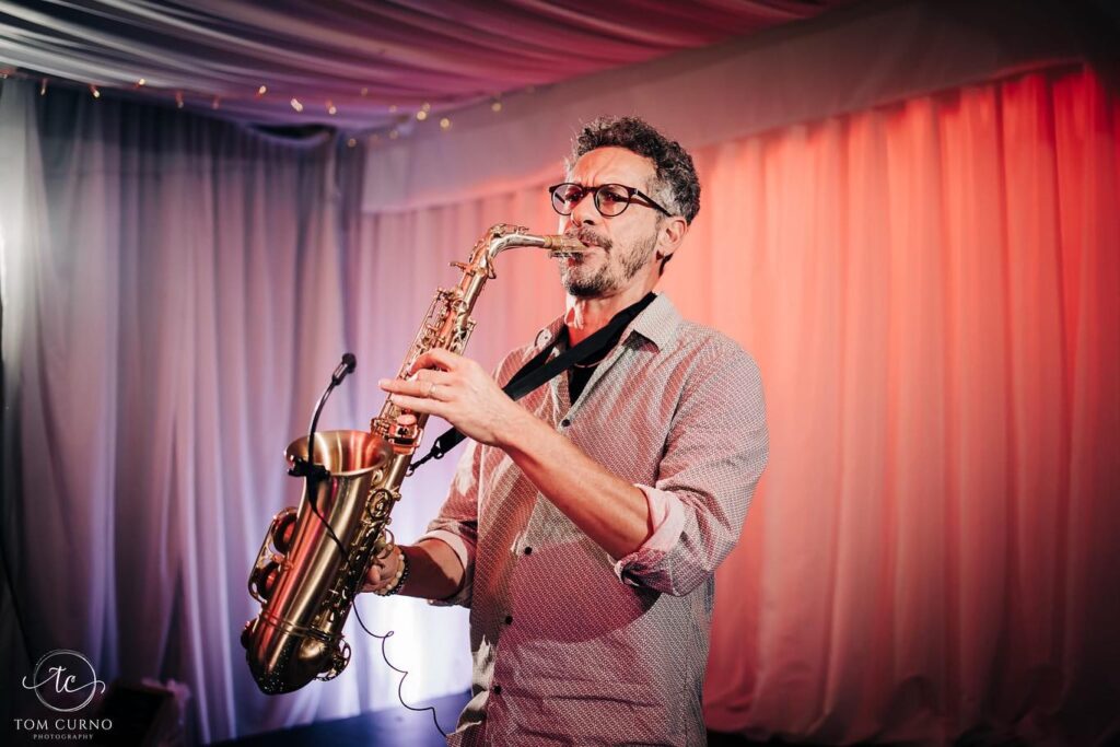 carlo-saxophonist-cotswolds-weddings (4)