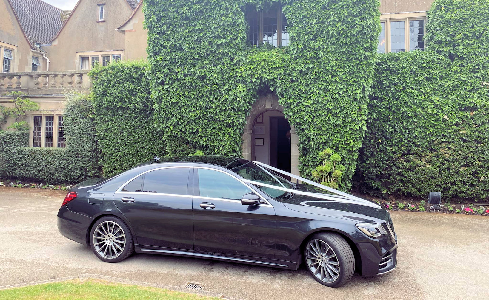 prestige-chauffeurs-warwickshire-cotswolds-weddings (1)