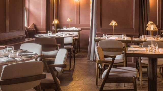 the-feathers-woodstock-oxfordshire-cotswolds-weddings (1)