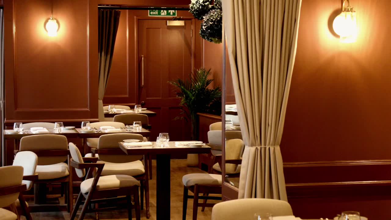 the-feathers-woodstock-oxfordshire-cotswolds-weddings (3)