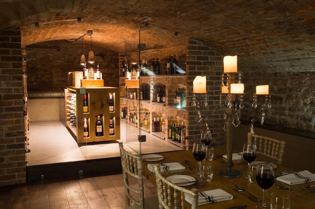 the-kings-head-cirencester-cotswolds-weddings (4)