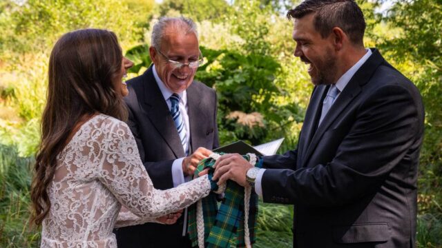 celebrant-jeremy-broughton-cotswolds-weddings (1)