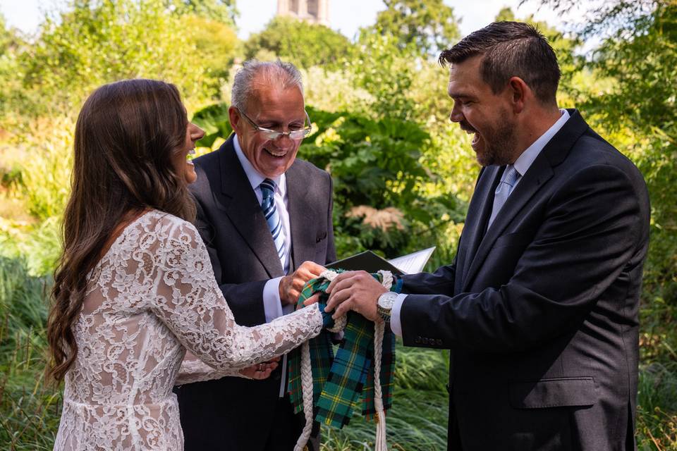 celebrant-jeremy-broughton-cotswolds-weddings (1)